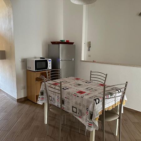 Appartamento Via Centro Verona Luaran gambar