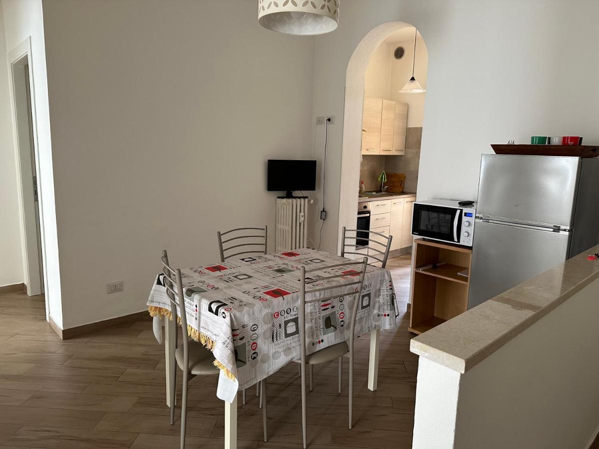 Appartamento Via Centro Verona Luaran gambar